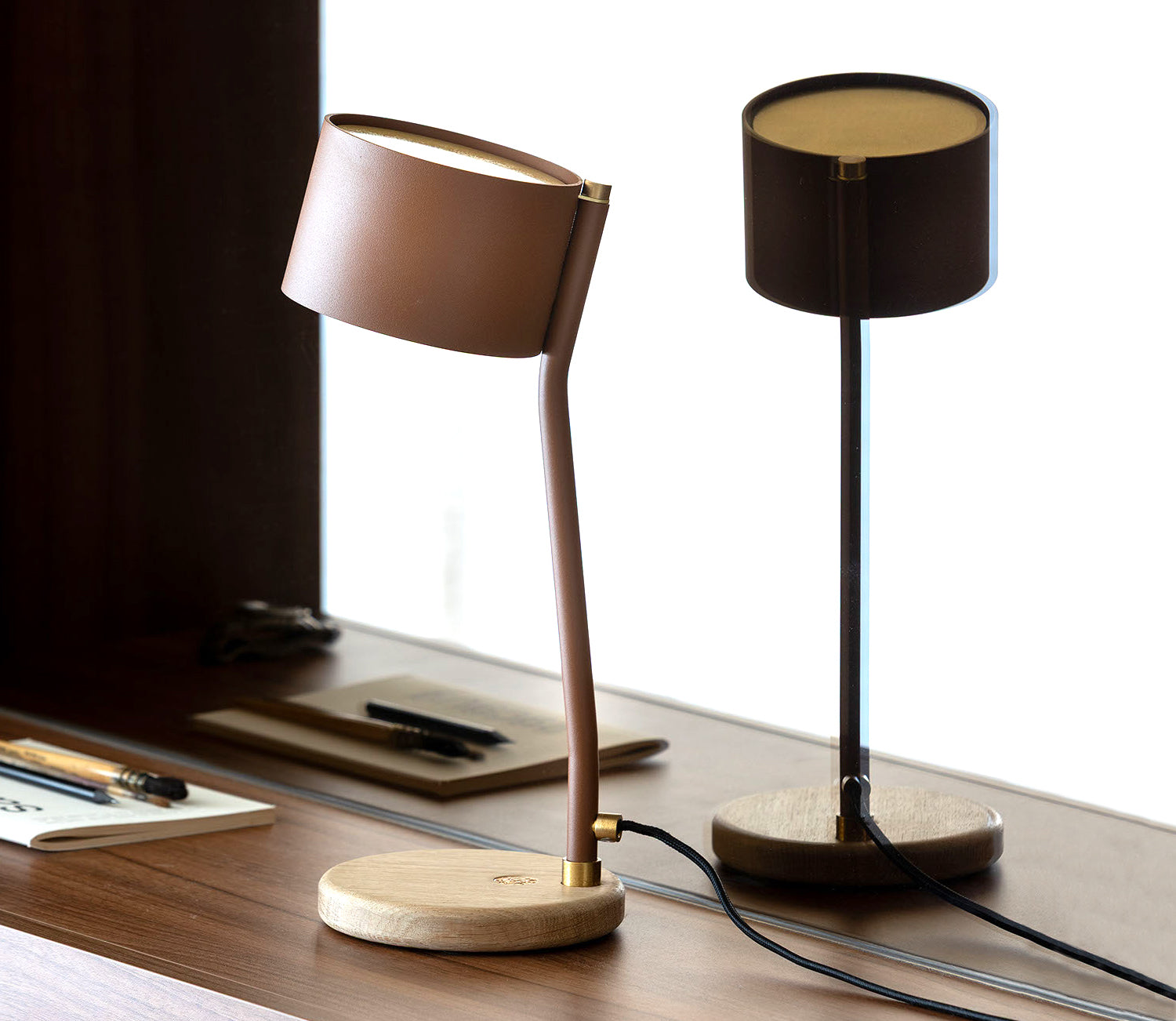 Comment une lampe de chevet design pour chambre minimaliste peut transformer votre espace ?