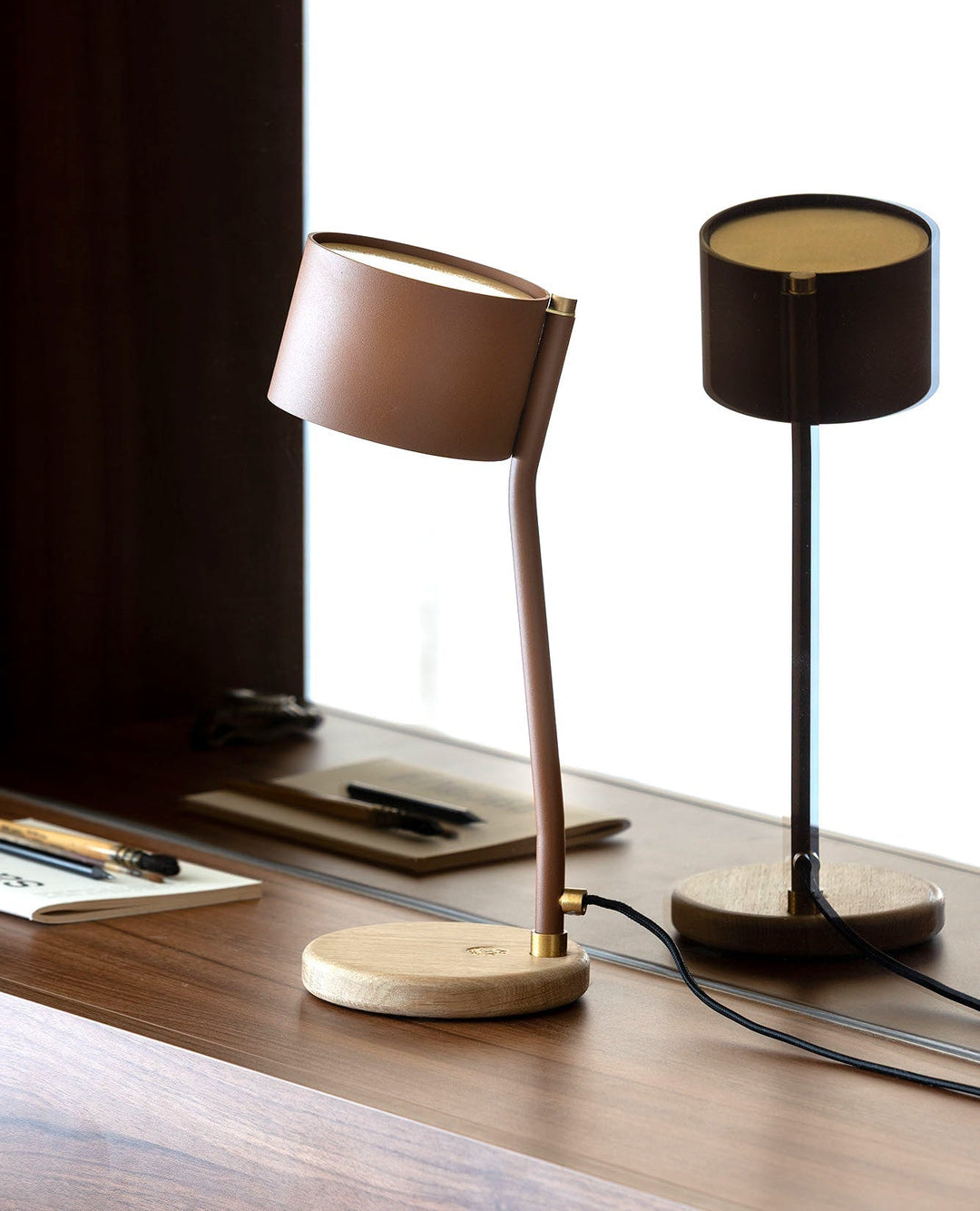 Comment une lampe de chevet design pour chambre minimaliste peut transformer votre espace ?