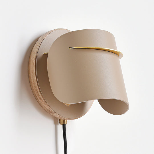 PISTIL WALL LIGHT