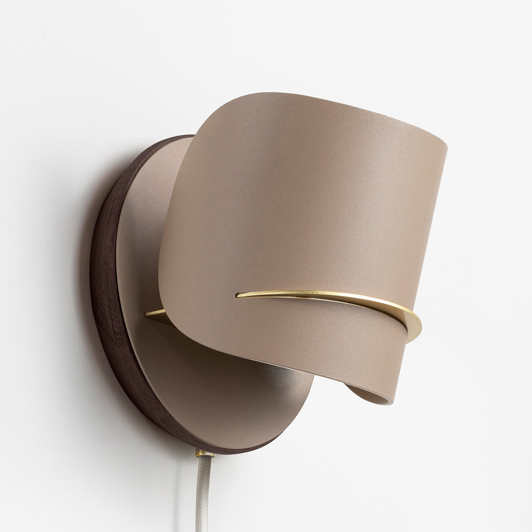 PISTIL WALL LIGHT