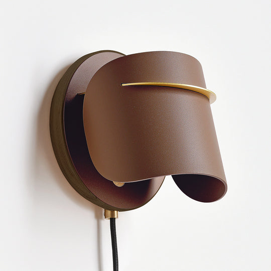 PISTIL WALL LIGHT
