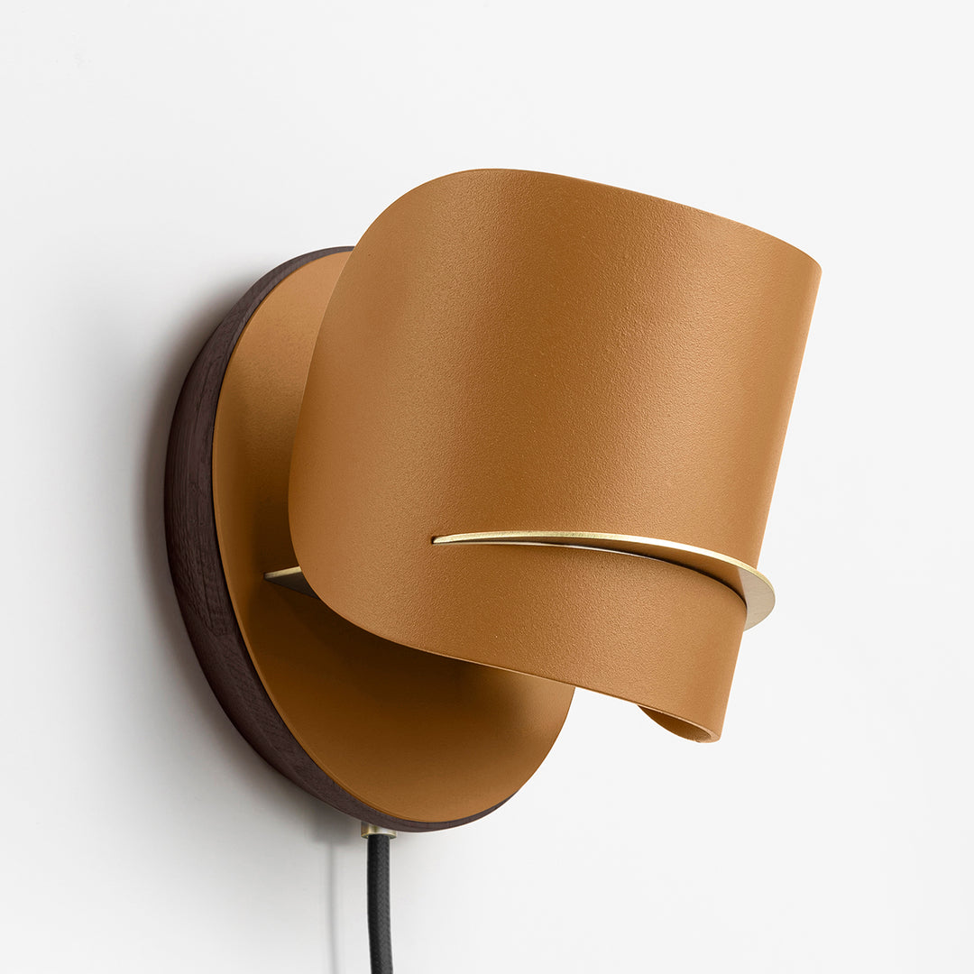 PISTIL WALL LIGHT