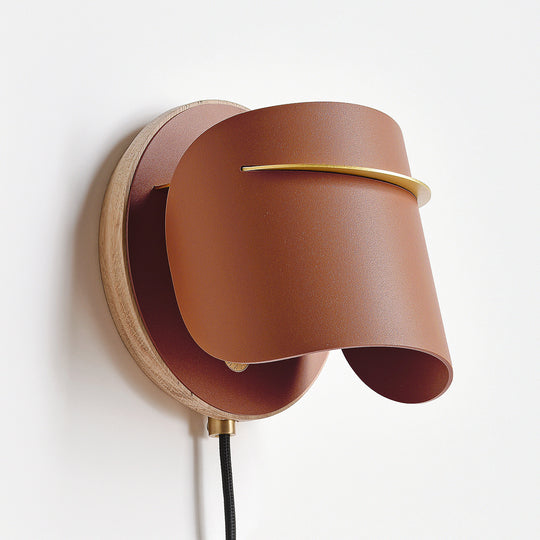 PISTIL WALL LIGHT