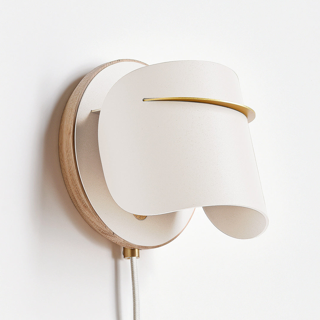 PISTIL WALL LIGHT