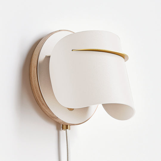 PISTIL WALL LIGHT