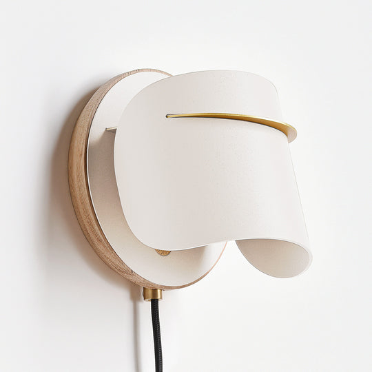 PISTIL WALL LIGHT