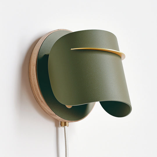 PISTIL WALL LIGHT