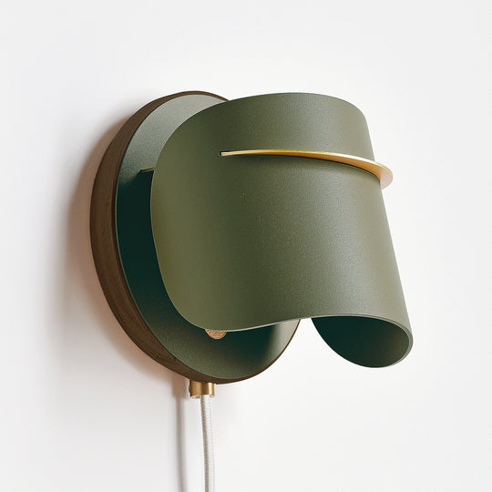 PISTIL WALL LIGHT