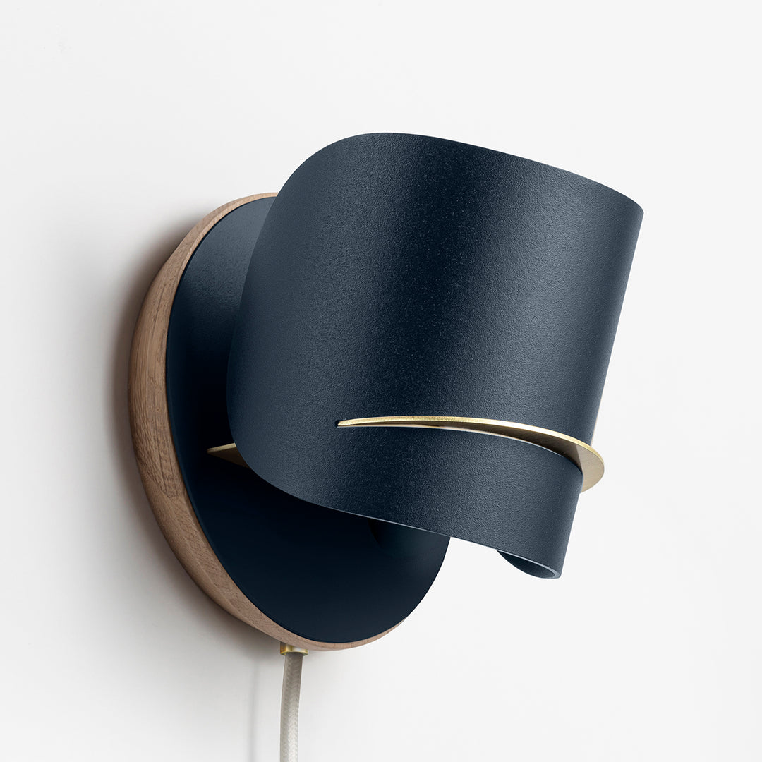 PISTIL WALL LIGHT
