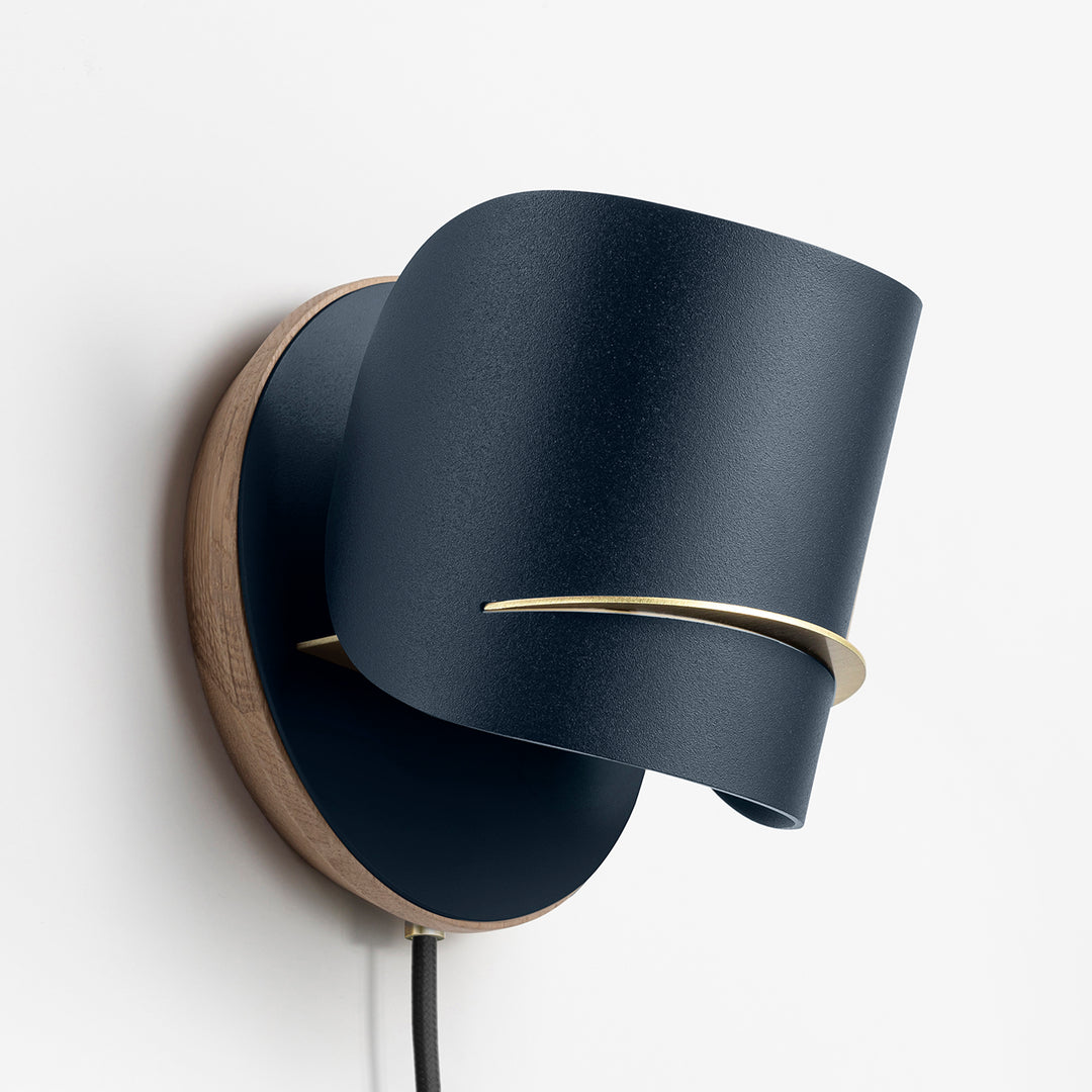 PISTIL WALL LIGHT