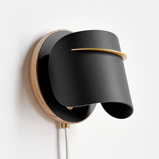 PISTIL WALL LIGHT