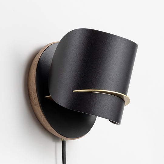 PISTIL WALL LIGHT