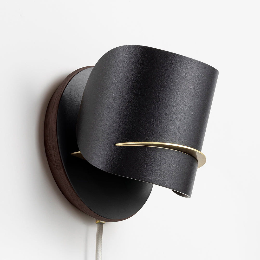 PISTIL WALL LIGHT