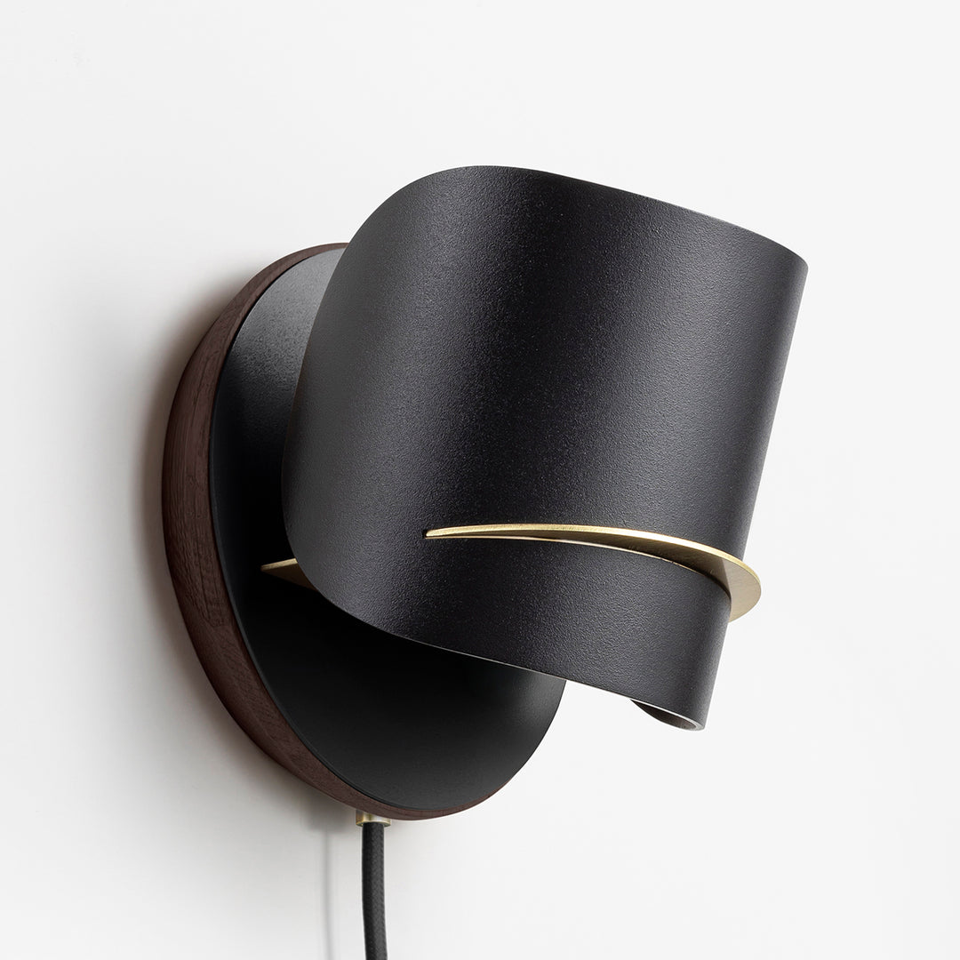 PISTIL WALL LIGHT