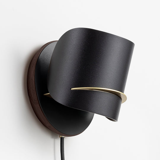 PISTIL WALL LIGHT
